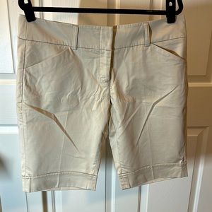 Women’s Dressy Bermuda Willi Smith Shorts